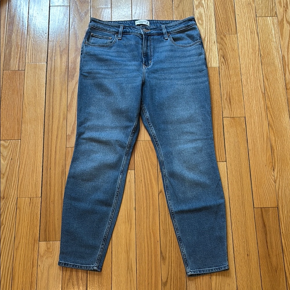 Abercrombie & Fitch Skinny High Rise Jeans